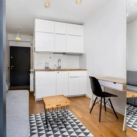 Podgorze With Balcony Apartment *