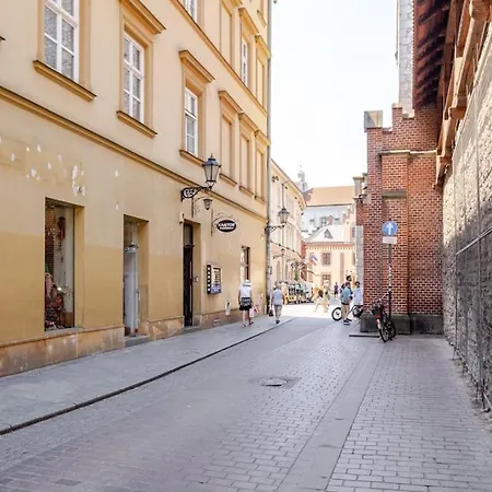 Florianska Gate Luxury Aparthotel 2*