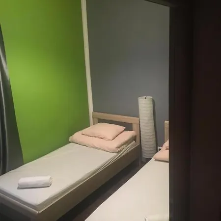 Hostel Labamba *