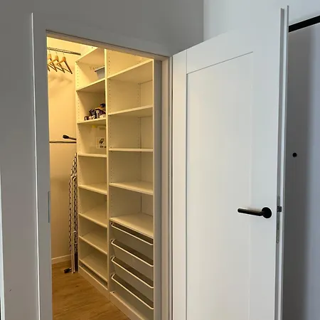 Sunrise Apartment *