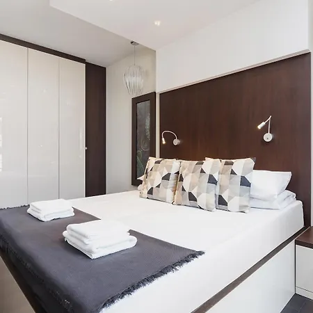 Apartment With Private Parking - Lubicz 17 Street