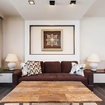 With Private Parking - Lubicz 17 Street Apartment