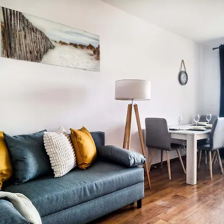 Apartament Close To Tauron Arena For 4 Guests Apartment *