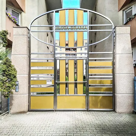 Apartment Apartament Close To Tauron Arena For 4 Guests *