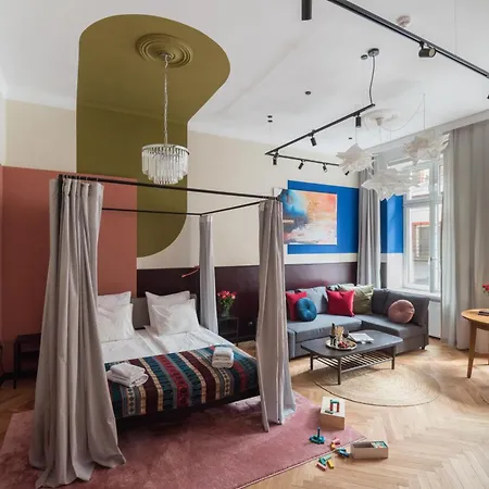Apartment Quiet Luxury On Florianska Krakow
