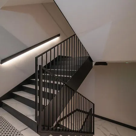 Apartament Klimatyzowane W Centrum Krakowa Z Parkingiem I Biurkiem By Renters Prestige