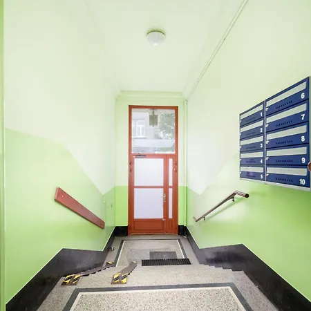 Lighthouse By Cozyplace Apartment