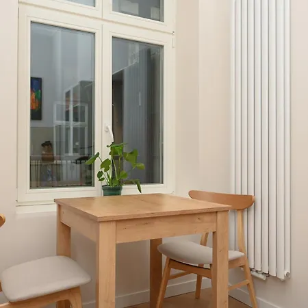 Rentplanet - Plac Matejki Apartamento Cracovia