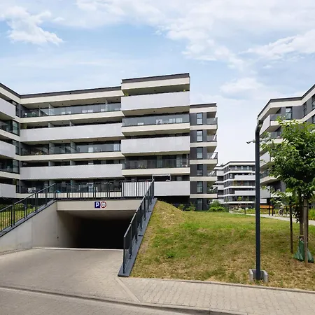 Nowoczesny Z Parkingiem Na Alei Pokoju W Krakowie By Renters Apartament *