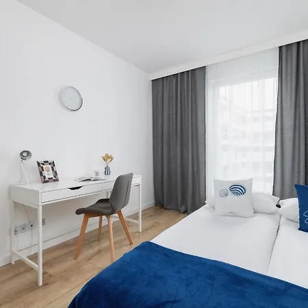 Apartament Nowoczesny Z Parkingiem Na Alei Pokoju W Krakowie By Renters