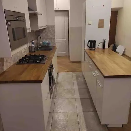 Centrally Located For 9 Guests Garbarska Apartment Krakow
