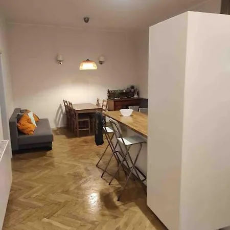 Centrally Located For 9 Guests Garbarska Krakow