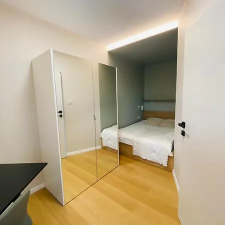 Vistula Flowers Apartment Krakow