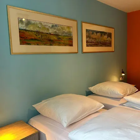 Cybulskiego Guest Penzion 3*