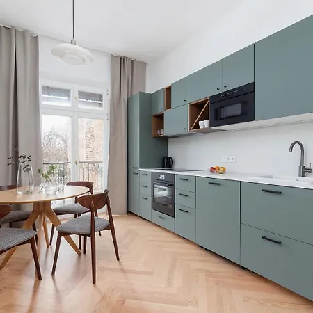2 - Bedroom With Balcony - Rejtana 10 * Cracovia