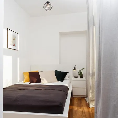 Apartment Zwierzyniecka Ulica -stare -zamek Na Wawelu *
