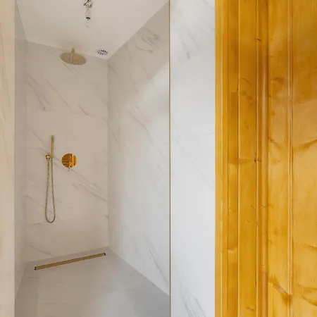 Apartment 4-bedroom - Private Sauna - Wielopole 7