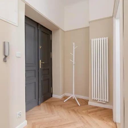 2 - Bedroom - Rejtana 10 *