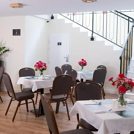 W Sercu Krakowa Aparthotel 3*