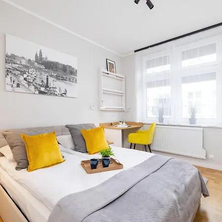 Apartament Warszauera Z Klimatyzacja Na Krakowskim Kazimierzu By Renters Kraków