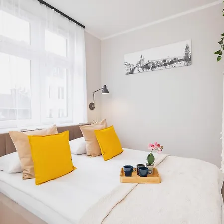 Apartament Warszauera Z Klimatyzacja Na Krakowskim Kazimierzu By Renters *