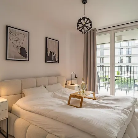 Grzegorzki - Balcony, Ac, Shops&tram Nearby - By Rentujemy * Krakow