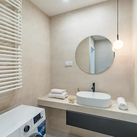 Apartment Grzegorzki - Balcony, Ac, Shops&tram Nearby - By Rentujemy Krakow