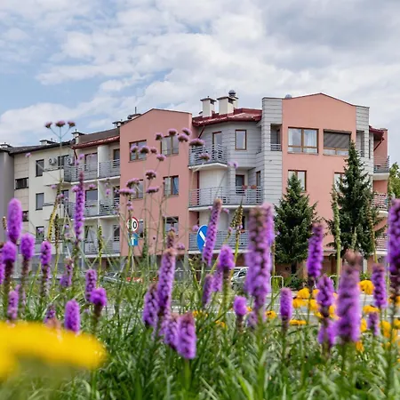 Apartment Rodzinny Z 2 Sypialniami & Klimatyzacja By Renters