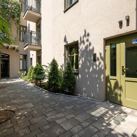 Apartment Dietla Apartament Z Klimatyzacja I Balkonem W Centrum Krakowa By Renters *