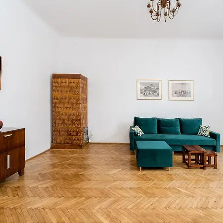 Planty Nowackiego Chic Krakow