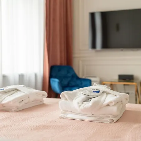 Glamour Prywatne Jacuzzi Starowislna Lägenhet *