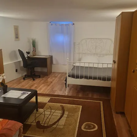 Kwatera prywatna Grzegorzecka 3 *