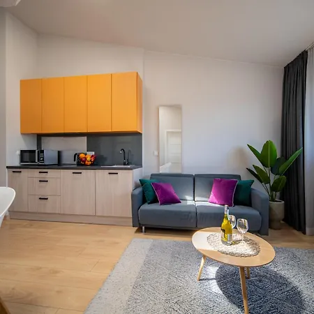 Happy Halicka Apartment *