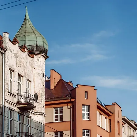 Rzeszowska 5 7 *
