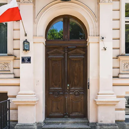 Old Town Luxe Retreat - King Bed - Steps To Main Square Apartment Krakow