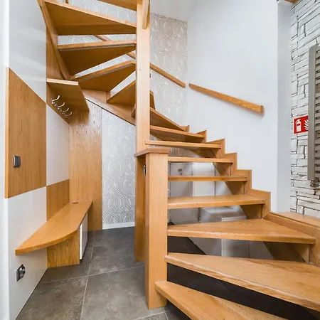 Old Town Luxe Retreat - King Bed - Steps To Main Square * Krakow