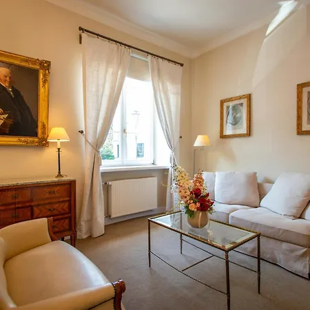 Dom Pugetow Villa