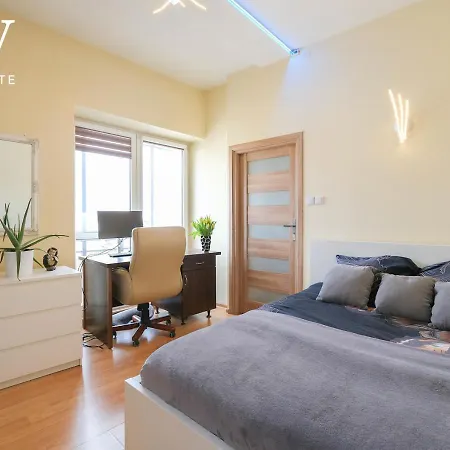Penthouse In The Center Free Parking
