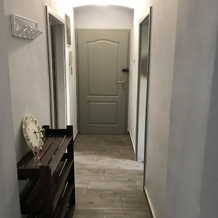 Yoonik Apartment *