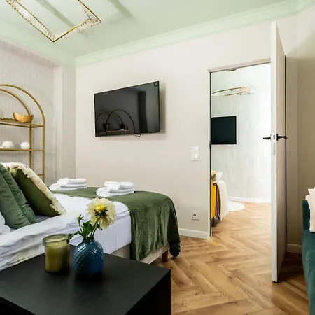 Rooftop Wawel View With Jacuzzi L Luxury Cracovie