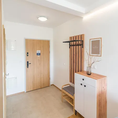 Old Town - Bus&tram Stops Nearby, Balcony - By Rentujemy Apartment *