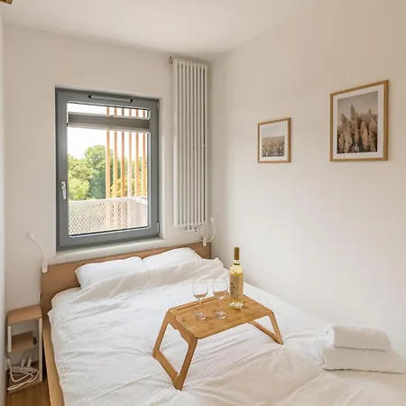 Old Town - Bus&tram Stops Nearby, Balcony - By Rentujemy Apartment *