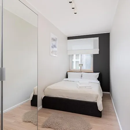 Old Town Modern Apartment *