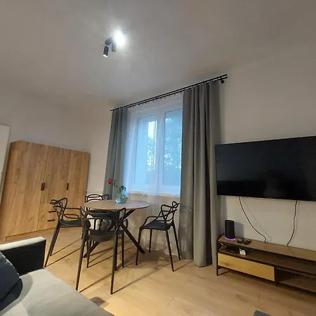 Aleja 29 Listopada Apartment