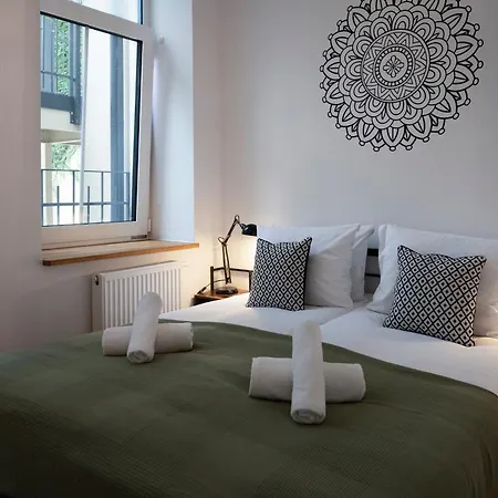 Apartment Tyzenhauz Siemiradzkiego Street Krakow