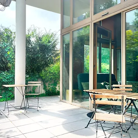 Zwierzyniecka Lofts With Patio, Cracow Heart Old Town Apartment