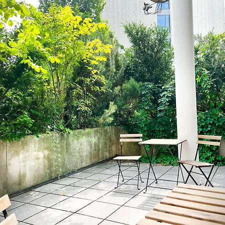 Zwierzyniecka Lofts With Patio, Cracow Heart Old Town Apartment