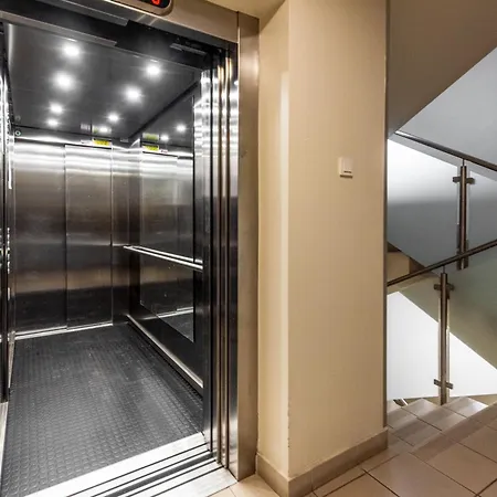 Apartment Loft 4 Osoby, Balkon, Miejsce Postojowe Krakow