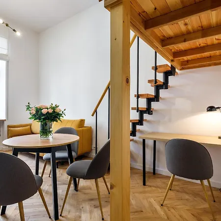 Apartment Tyzenhauz Siemiradzkiego Street Krakow