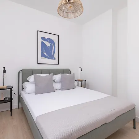 - Starowislna 69 Street Apartment Krakow